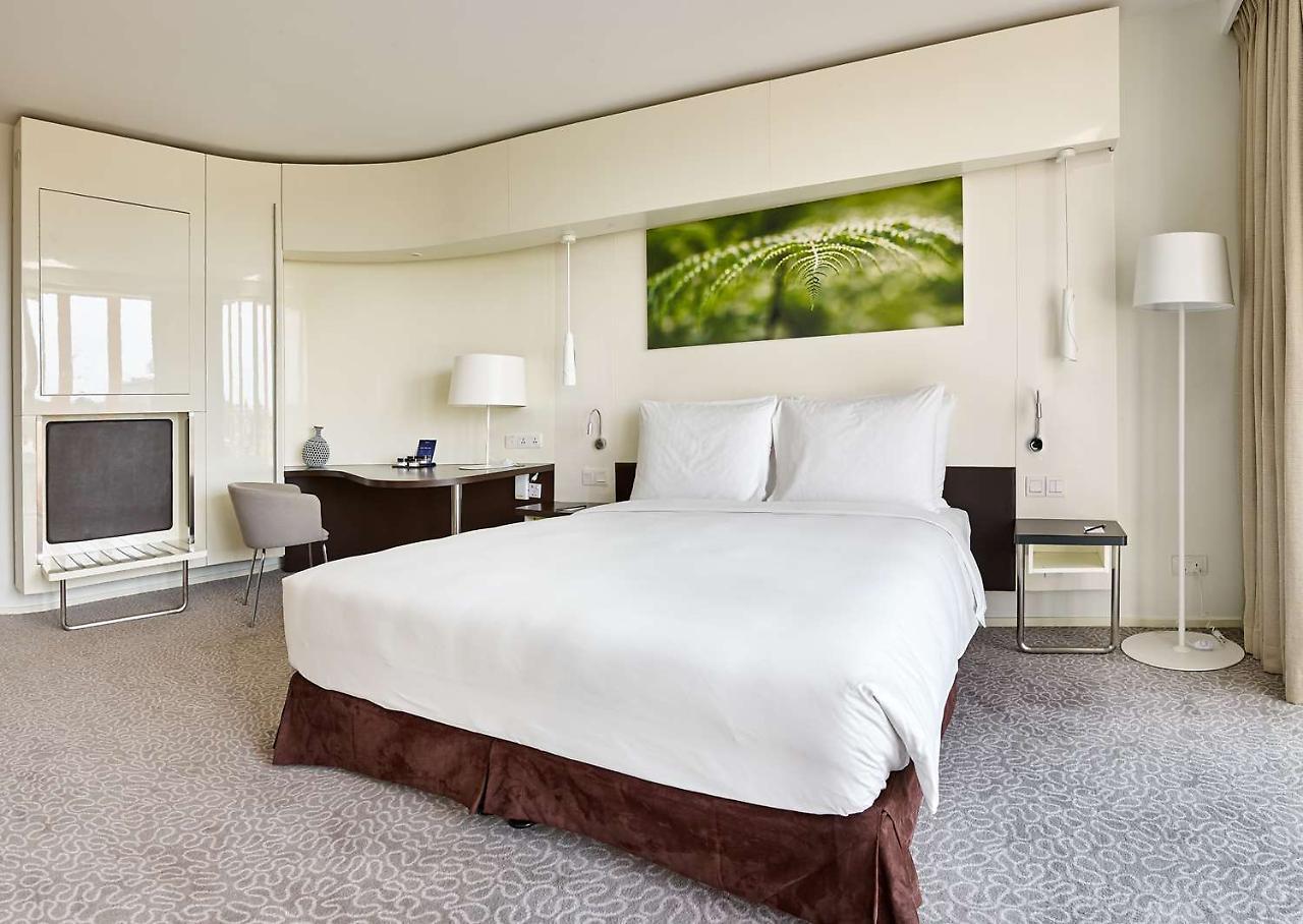 Radisson Blu Hotel & Convention Centre キガリ エクステリア 写真 Suite